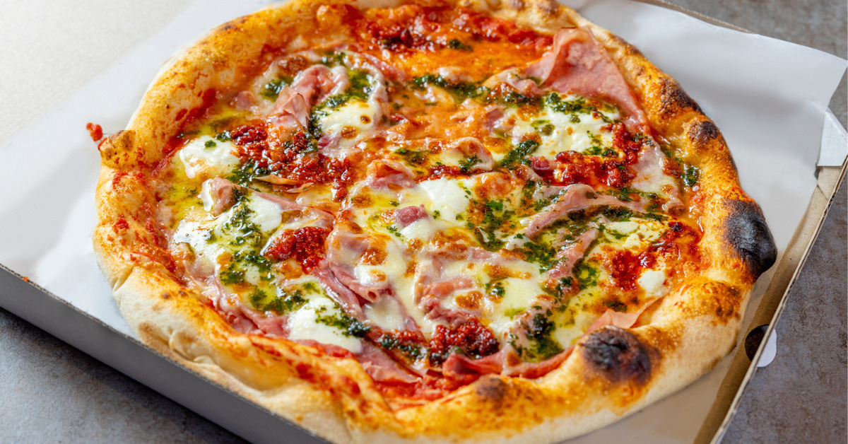 Satisfy Your Pizza Cravings with Ease: Ordering the Finest Pizza Creations Online