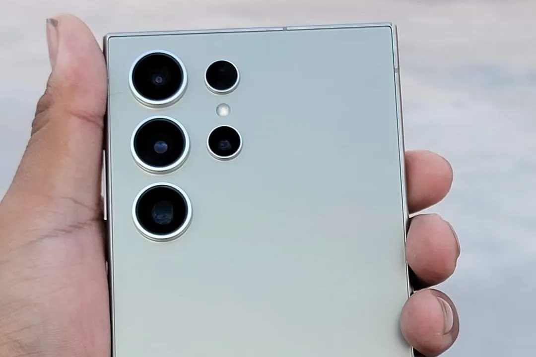 Decoding Excellence: Why Choose the Samsung s24 Series