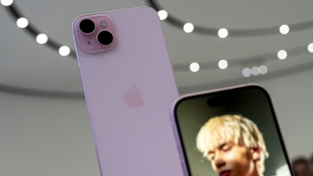 Exploring the Advantages of Choosing an iPhone in Dubai